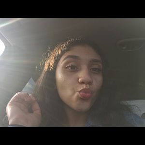 Meet your Posher, Rosalinda